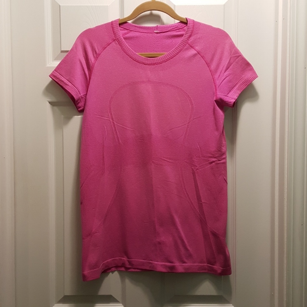 Lululemon short sleeve top